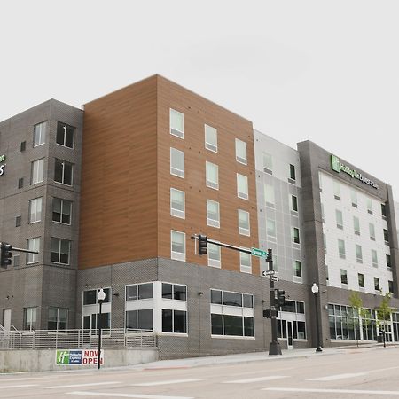 Holiday Inn Express & Suites - Omaha Downtown - Airport By Ihg المظهر الخارجي الصورة