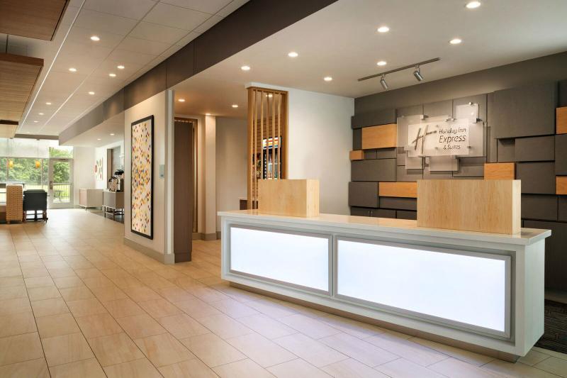 Holiday Inn Express & Suites - Omaha Downtown - Airport By Ihg المظهر الخارجي الصورة